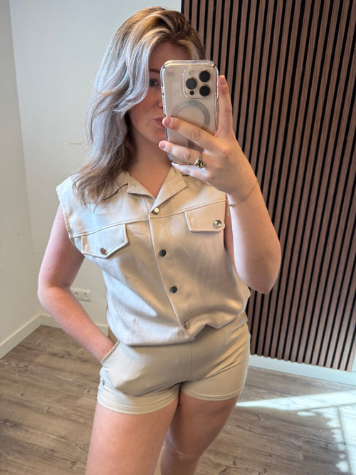 Beige gilet