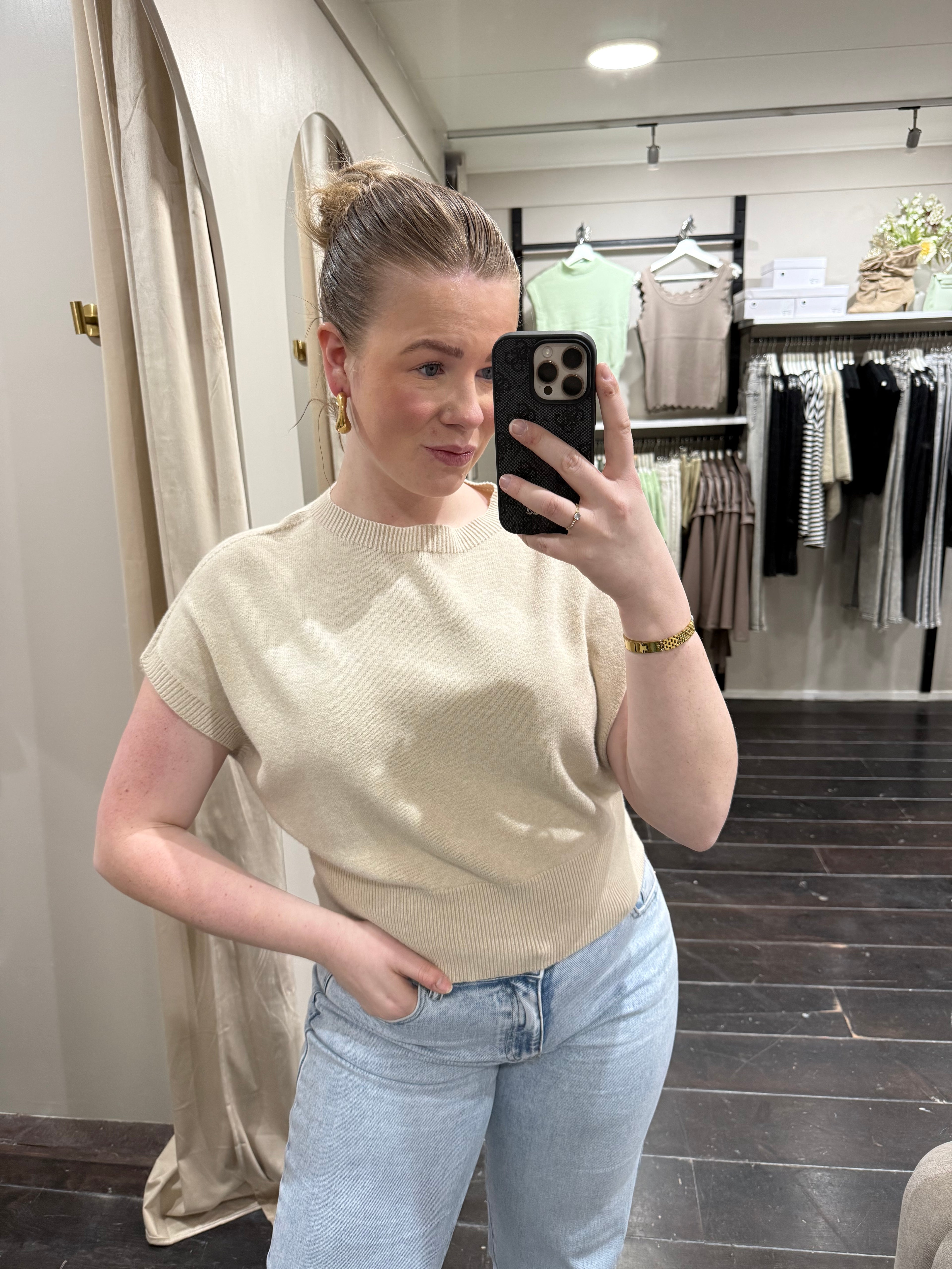 Vleermuis truitje - Beige