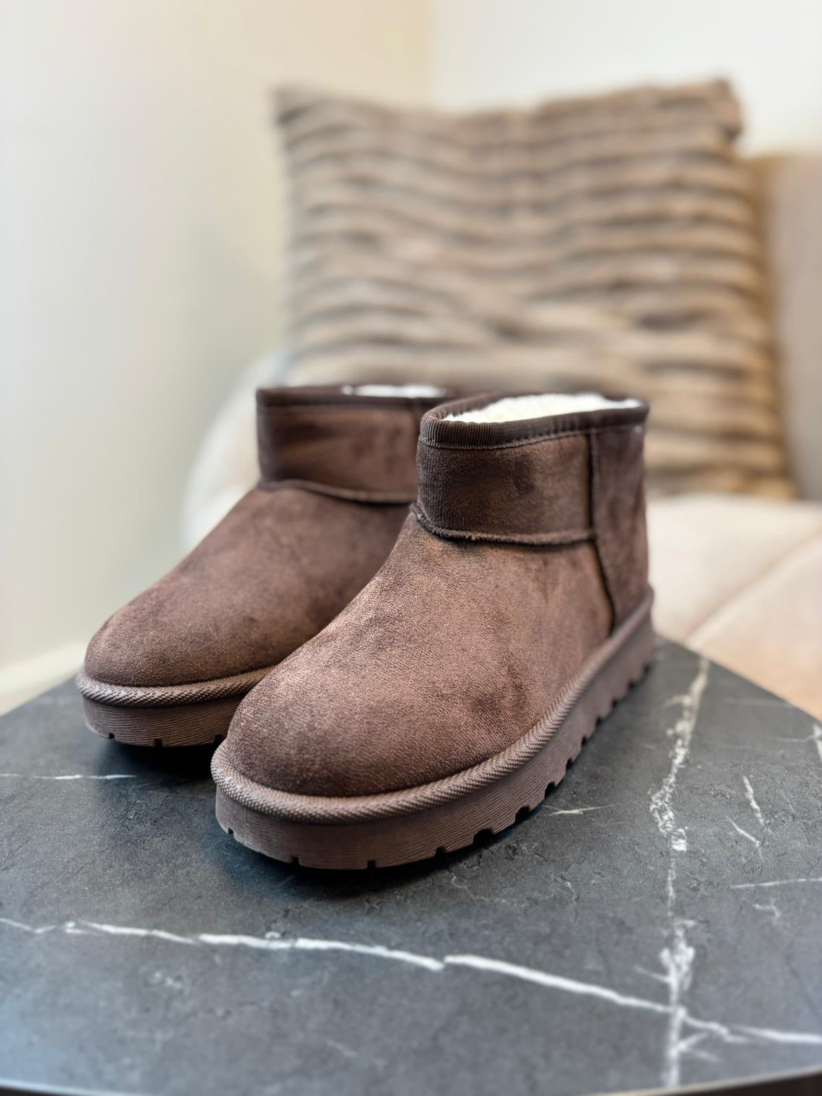 Uggies - Brown