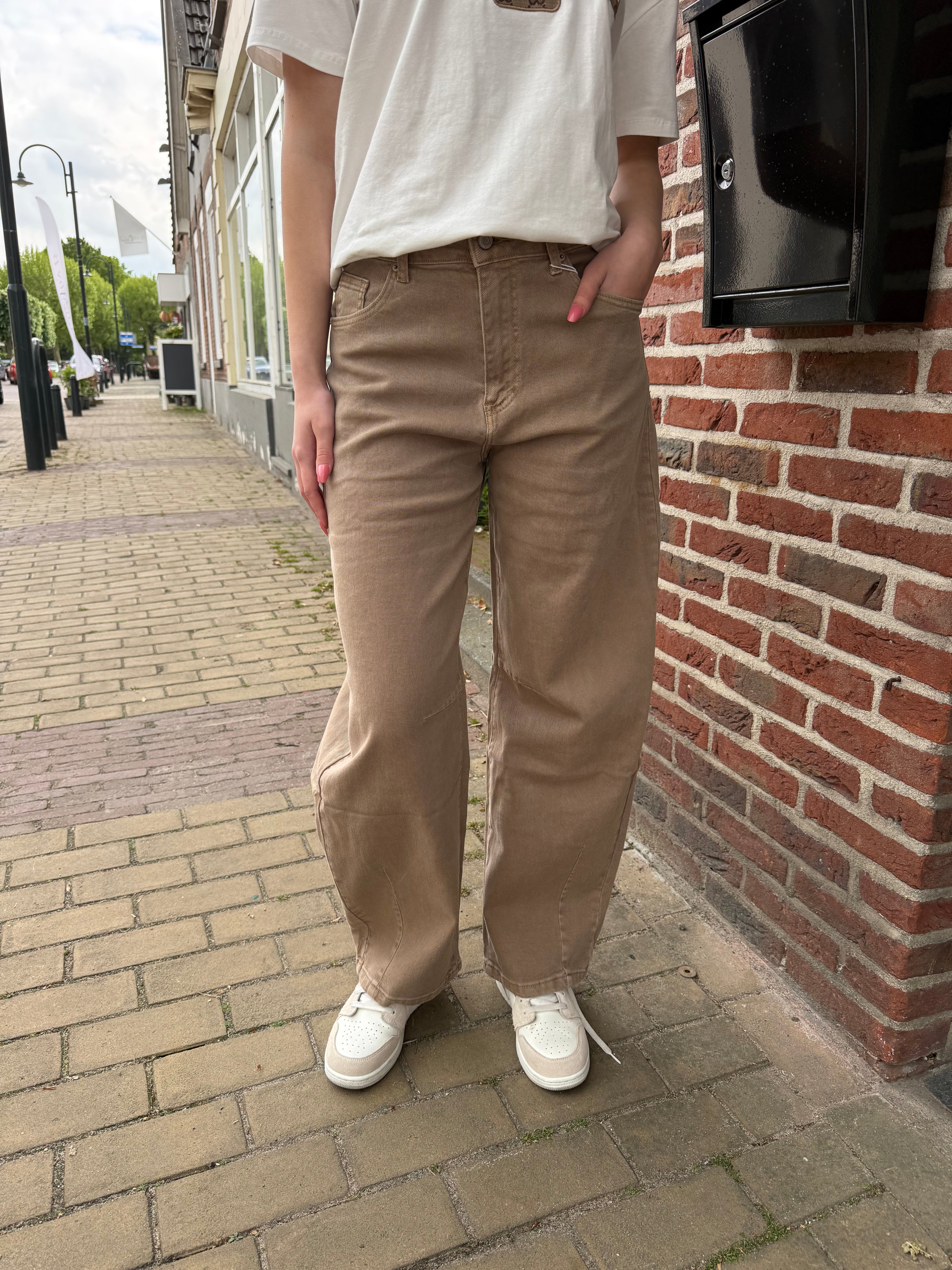 MEGA STRETCH Barrel fit - Taupe