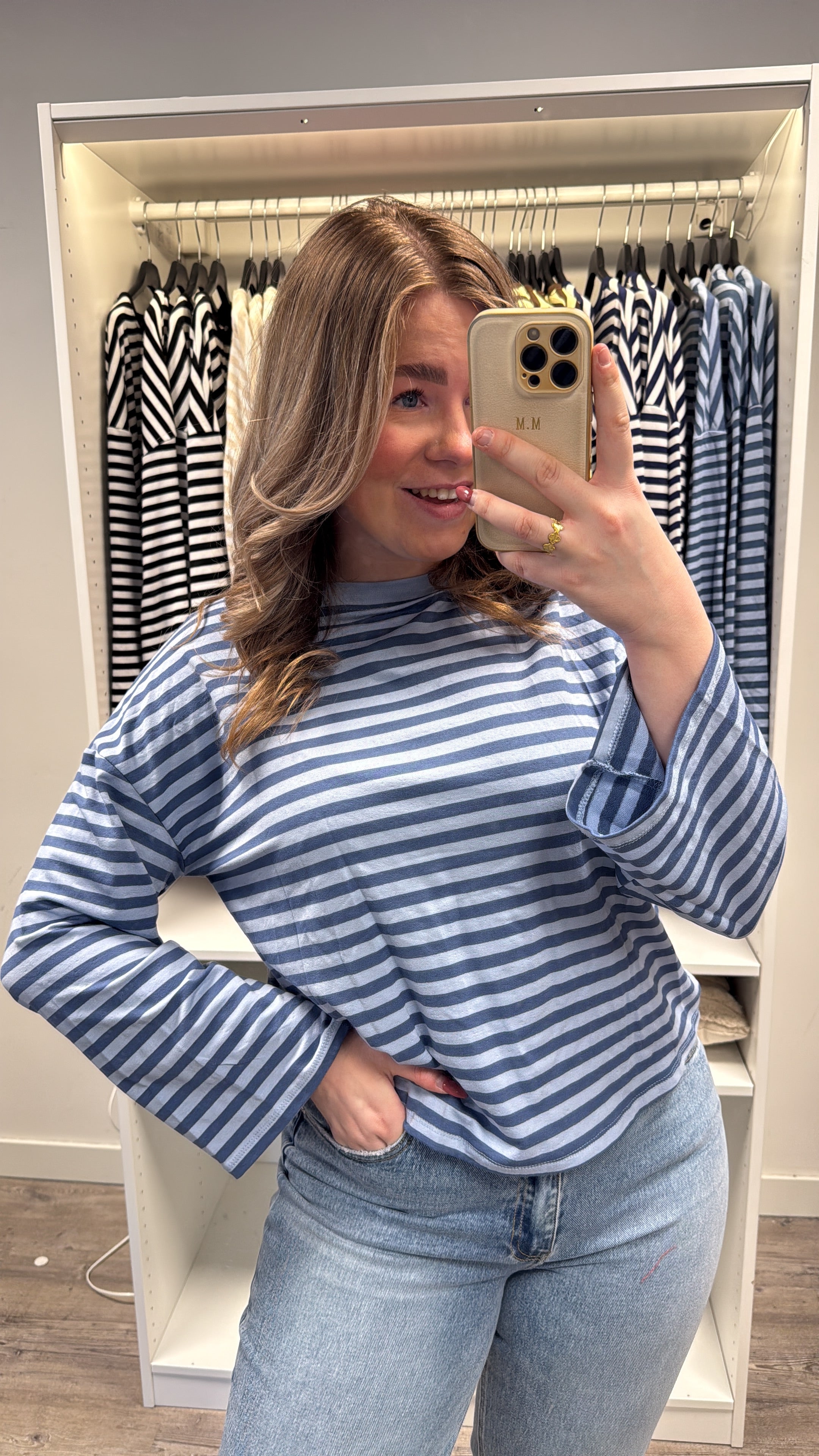 LONGSLEEVE - ZOEK JE NAAM