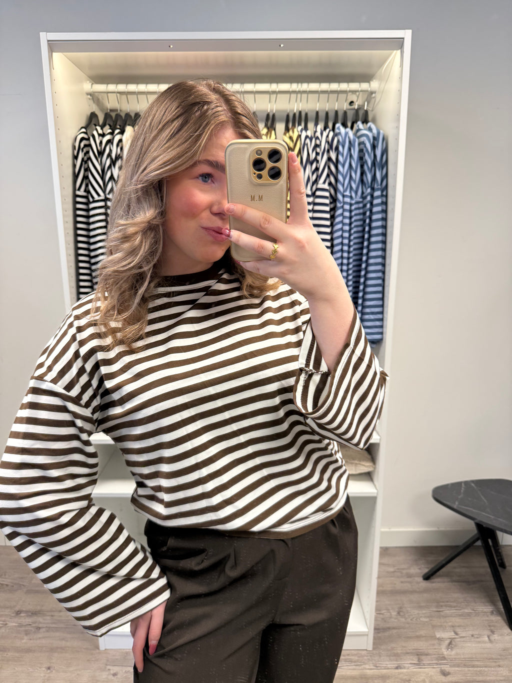 LONGSLEEVE - ZOEK JE NAAM