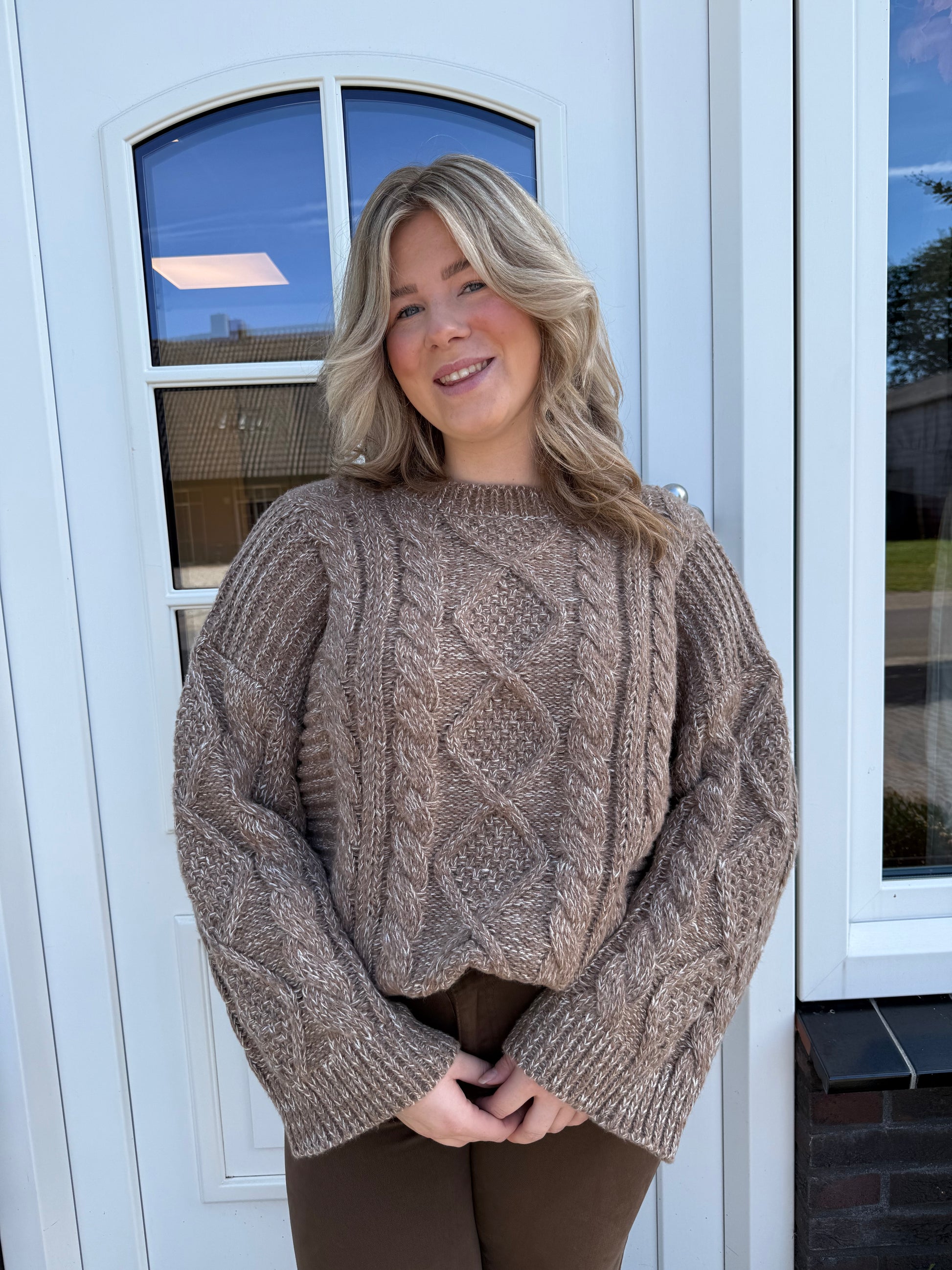 Chuncky Cable Knit Sweater